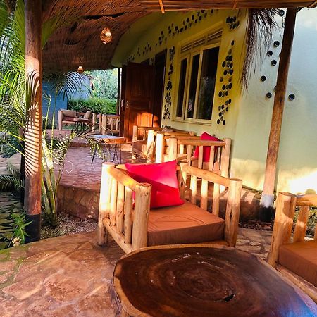Afro Smile Hotel & Guest House Jinja Ngoại thất bức ảnh