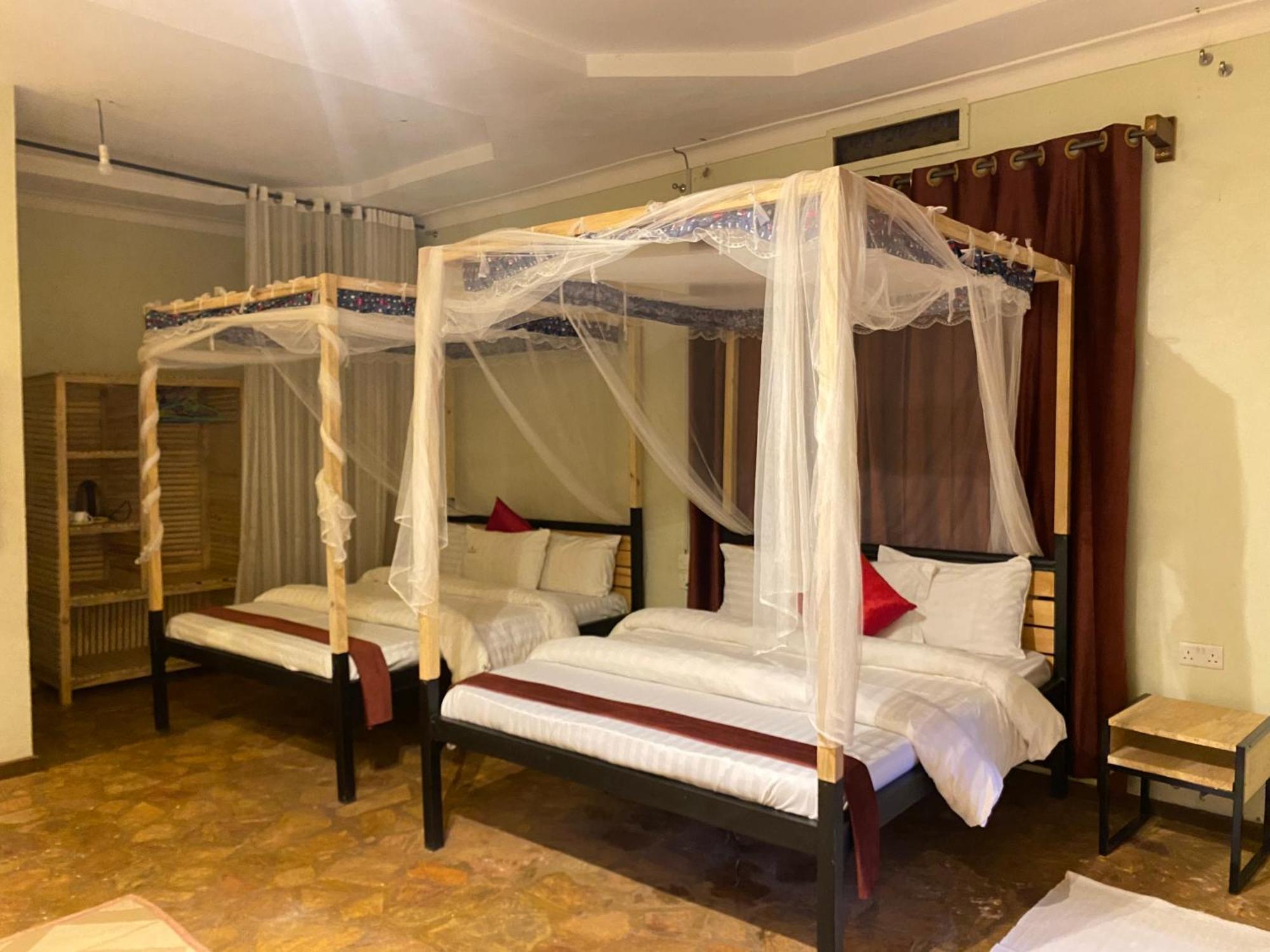 Afro Smile Hotel & Guest House Jinja Ngoại thất bức ảnh