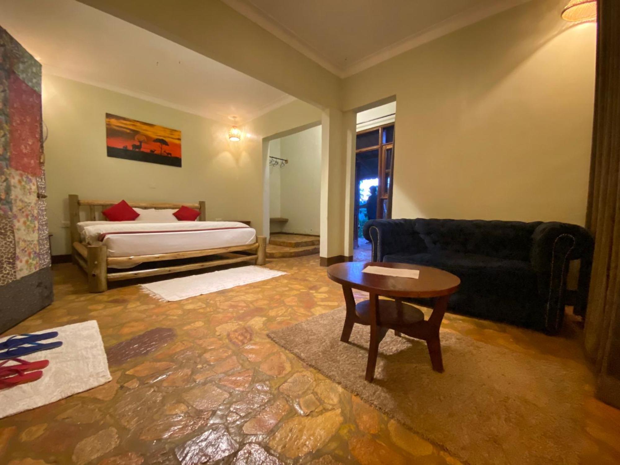 Afro Smile Hotel & Guest House Jinja Ngoại thất bức ảnh