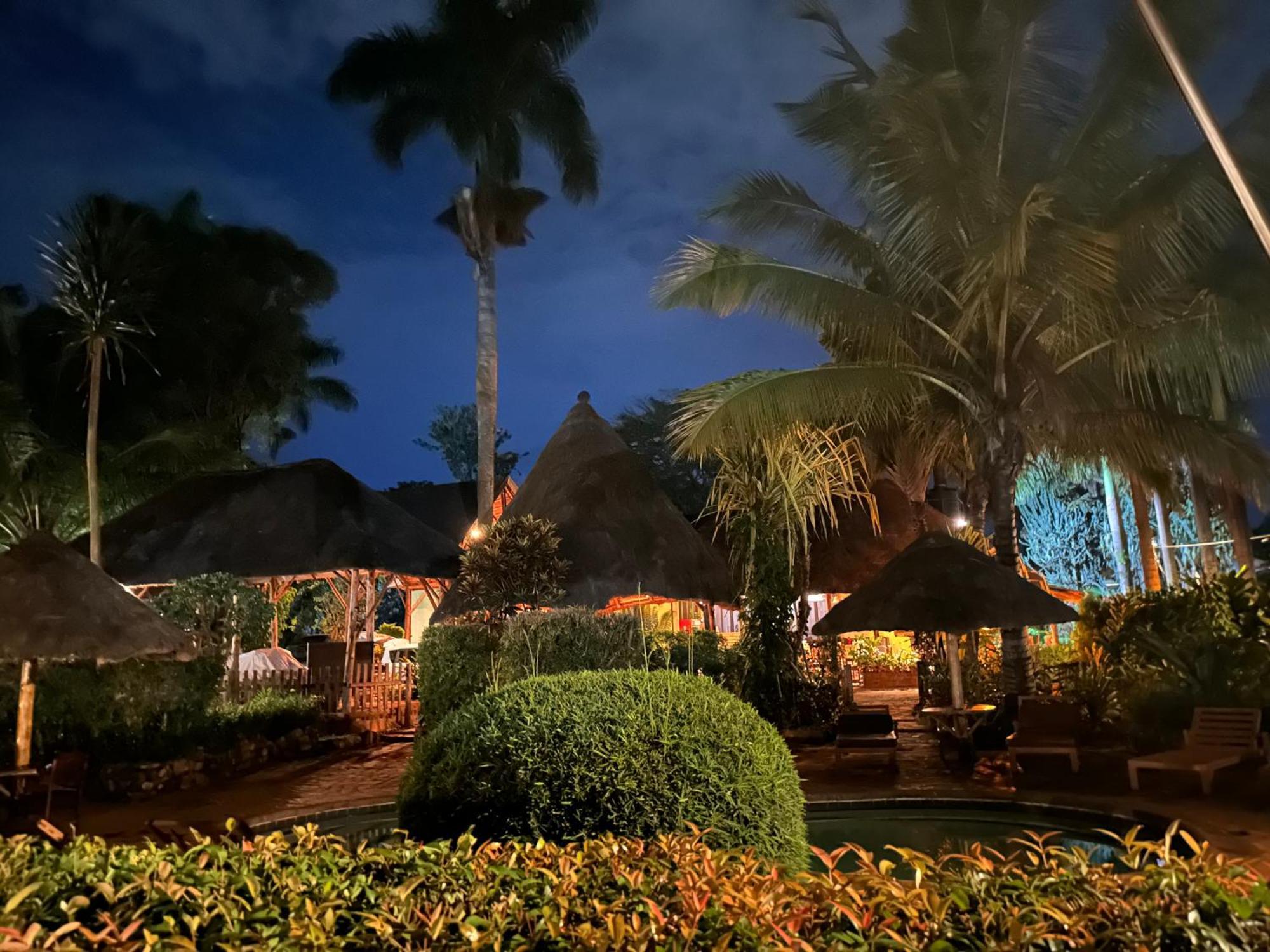 Afro Smile Hotel & Guest House Jinja Ngoại thất bức ảnh