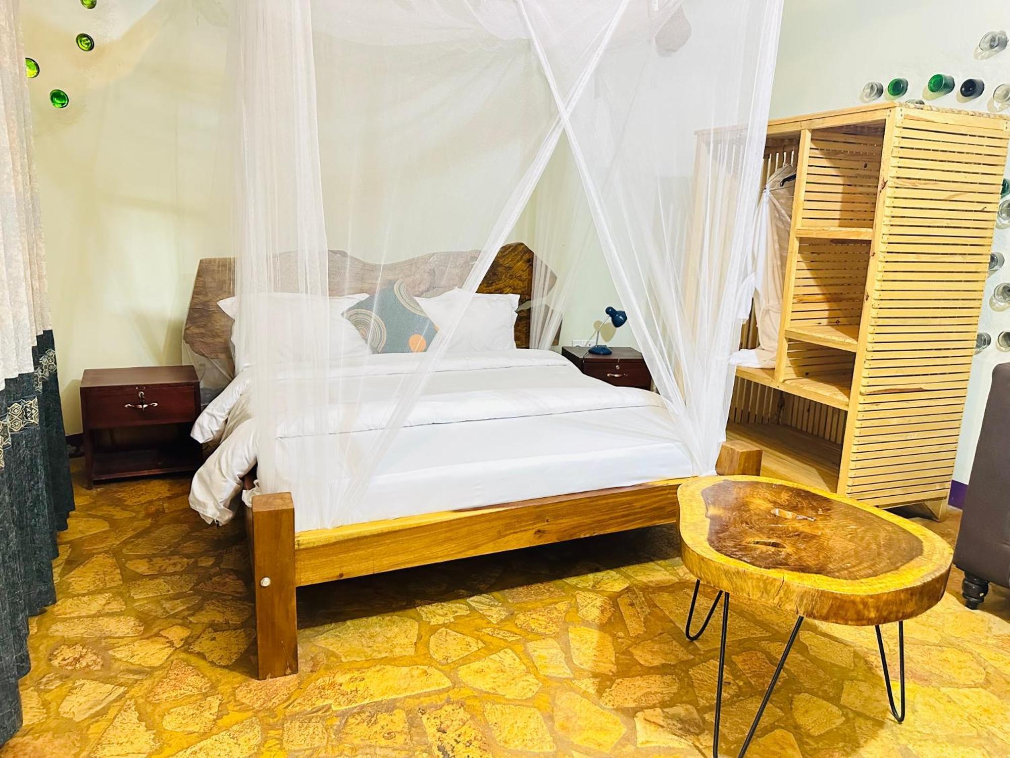 Afro Smile Hotel & Guest House Jinja Ngoại thất bức ảnh