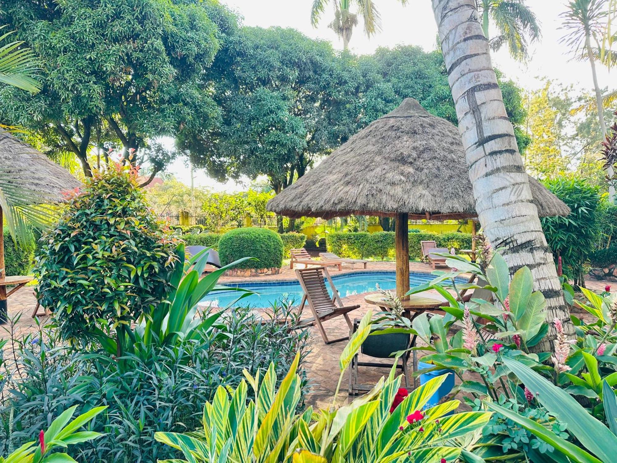 Afro Smile Hotel & Guest House Jinja Ngoại thất bức ảnh